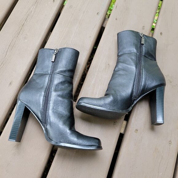 Vintage 90s y2k Candie's Bratz Black Faux Leather Square Toe Chunky Heel Boots - Picture 3 of 9